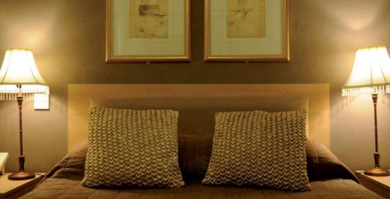 Llanwenarth Hotel And Riverside Restaurant Abergavenny Kamer foto
